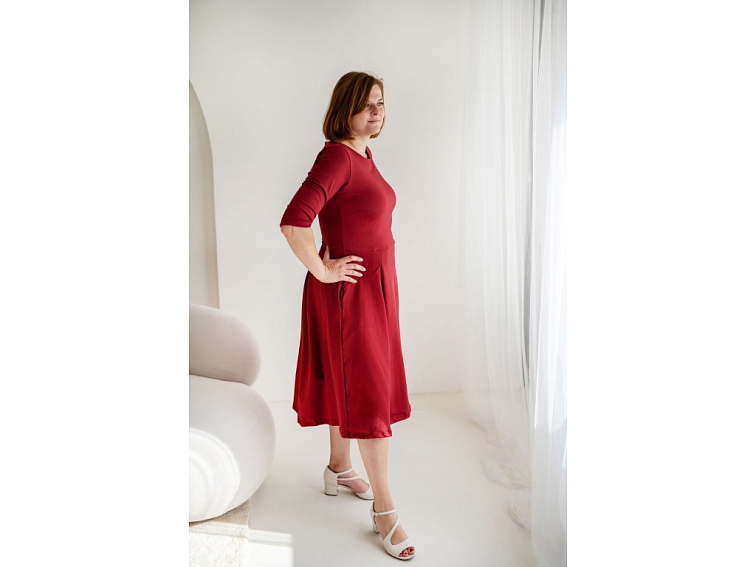 Vínové Šaty Bel