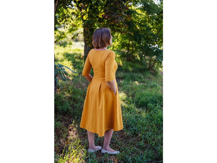 Hořčicové šaty Bel