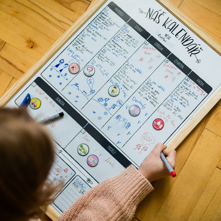 Rodinné duo: Týdenní rodinný kalendář Vertikální & Menu