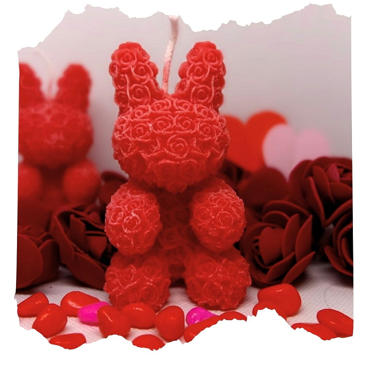 Zajíček z růží svíčka