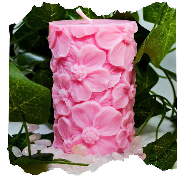 Válec z květin svíčka