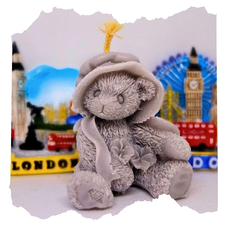 Medvídek s kloboukem svíčka