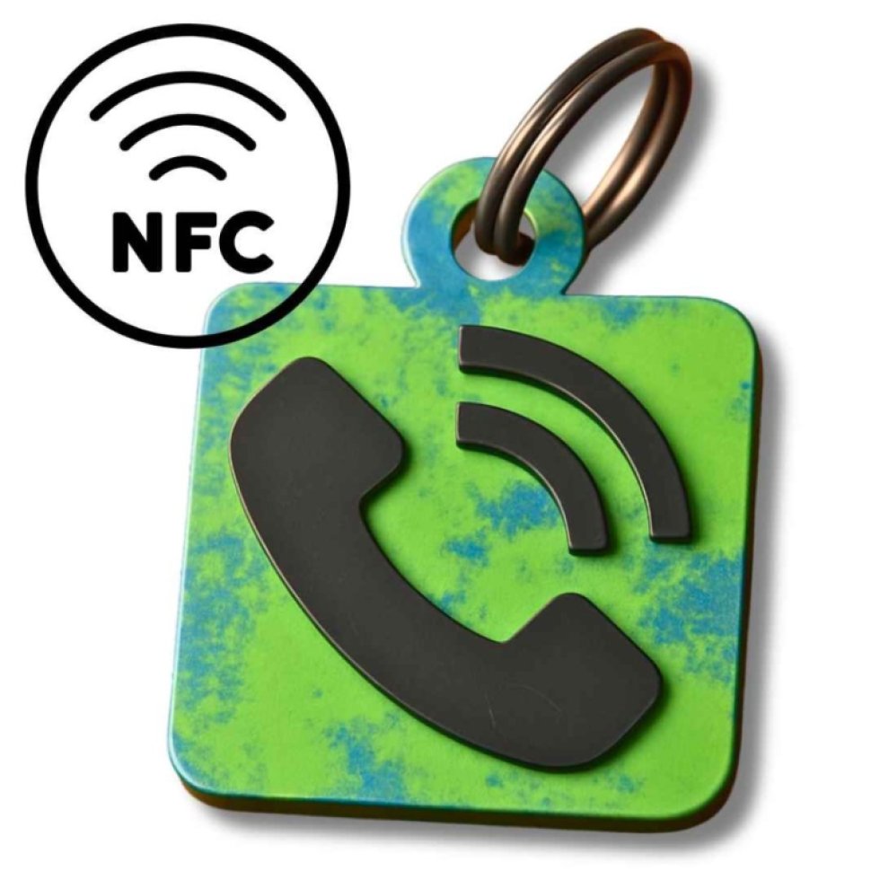 NFC Přívěsek s vlastním telefonním číslem