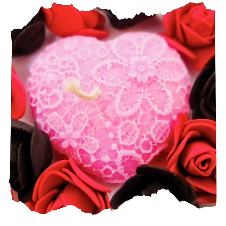 Krajkové srdce svíčka