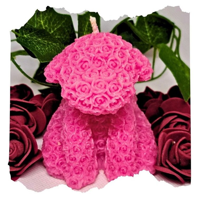 Ovečka z růží svíčka