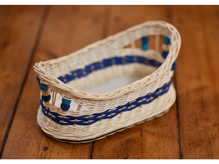 Oválný košík s vyvýšenými uchy