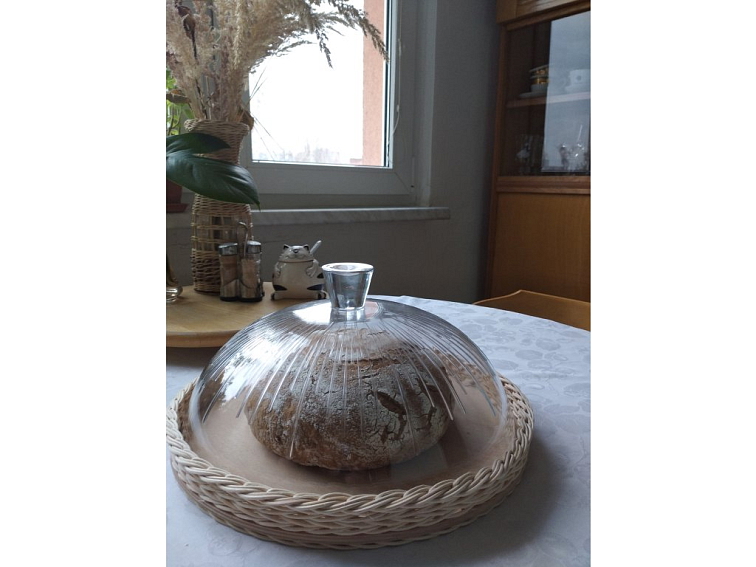 Podnos se skleněným víkem