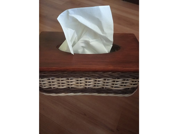 Kapesníčkovník- hnědý