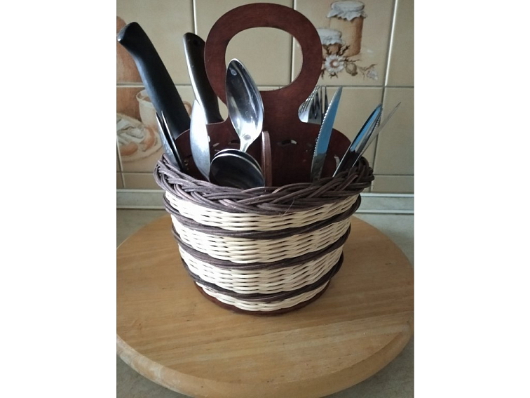Košík na příbory-hnědý