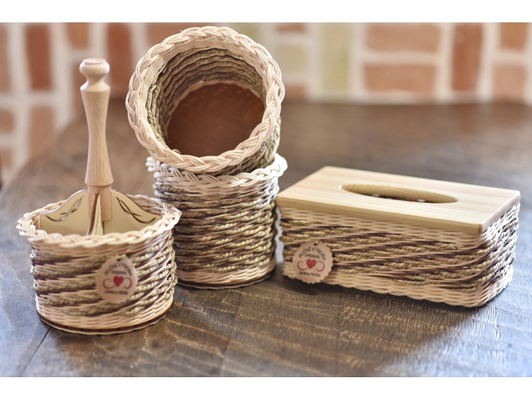 Set výrobků na stolování