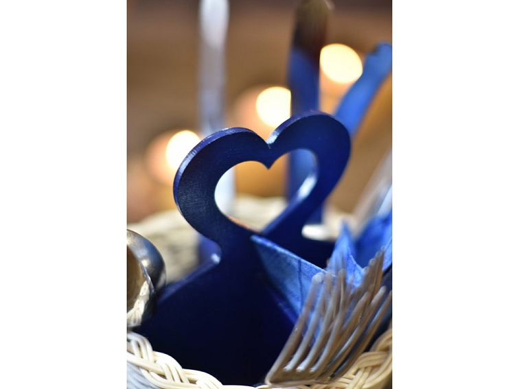 Košík na příbory-srdíčko