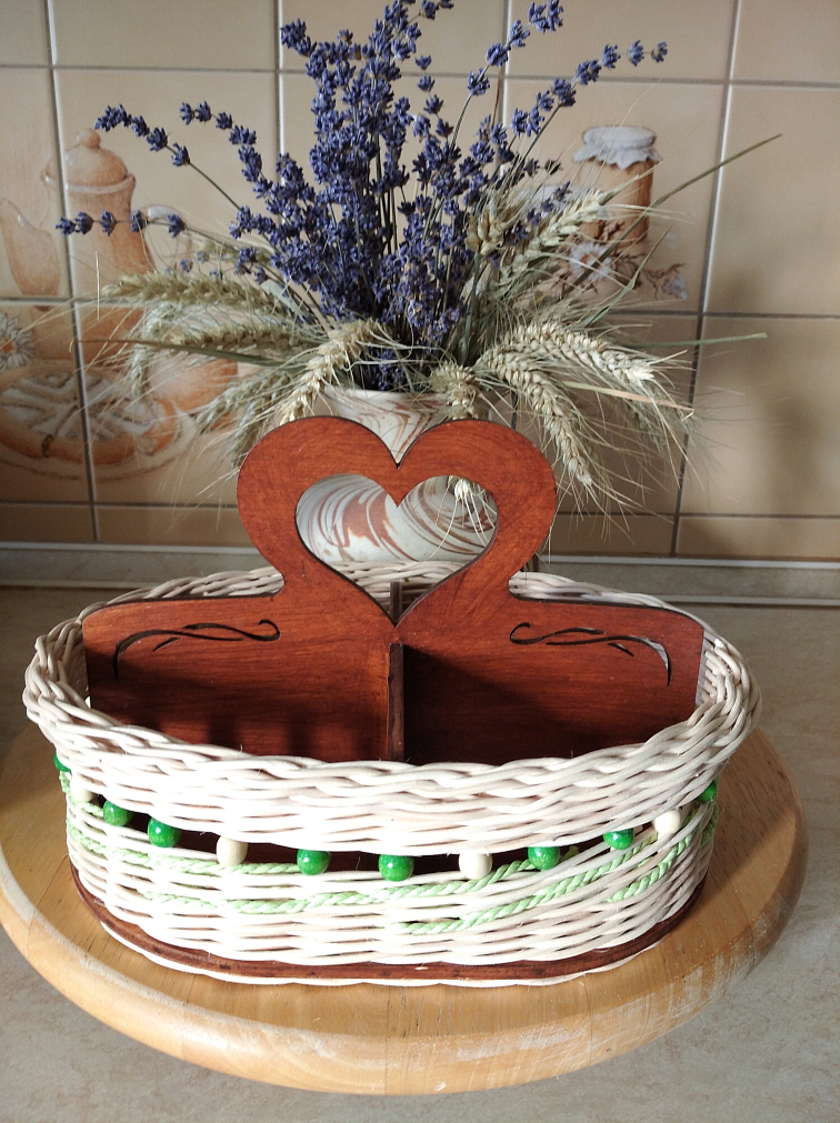 Košík na dochucovadla- s korálky