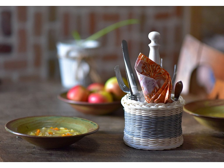 Košík na příbory s tyčkou- šedý