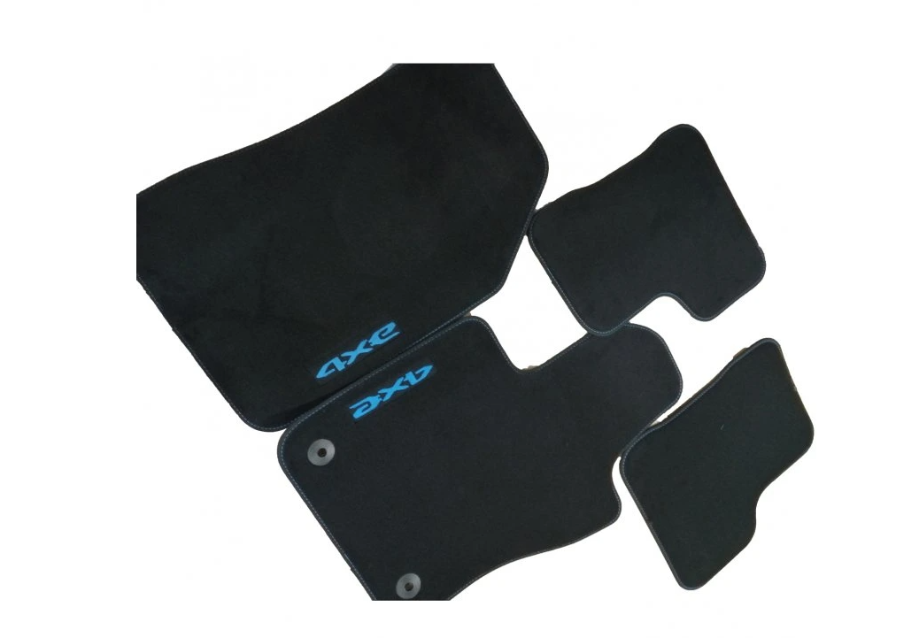 Látkové koberce Jeep Renegade s nápisem 4XE pro modely 2018 a novější