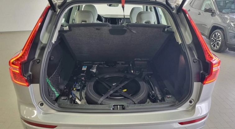 VOLVO XC60 B4 2.0L 197+14 HP AT8 AWD CORE (diesel) s01-54051