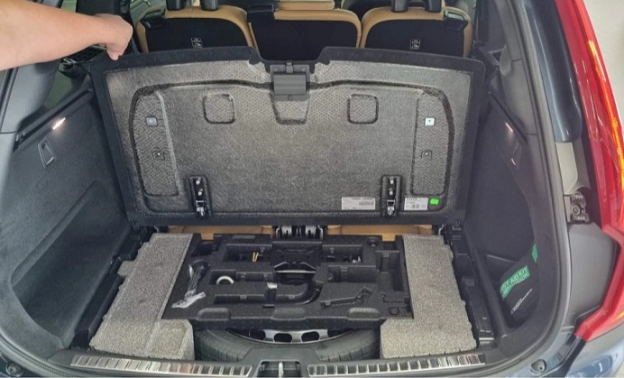 VOLVO XC90 B5 2.0L 250+14 HP AT8 AWD PLUS Bright (benzín) s01-54922