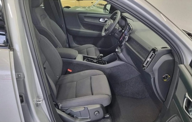 VOLVO C40 RECHARGE FWD PLUS s01-53170