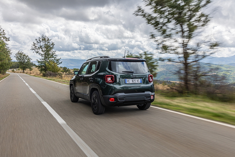 Představujeme edici North Star modelů Jeep® Renegade a Compass.
