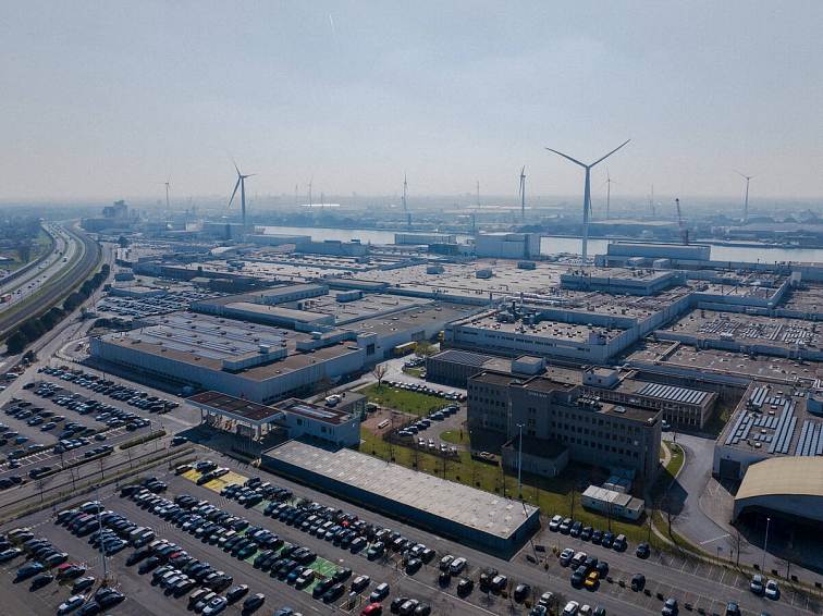 Automobilka Volvo Cars zahájila evropskou výrobu svého nejlépe prodávaného elektrického SUV EX30