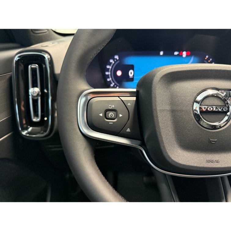 VOLVO XC40 B3 2.0L 163 HP AT7 FWD CORE s01-55650