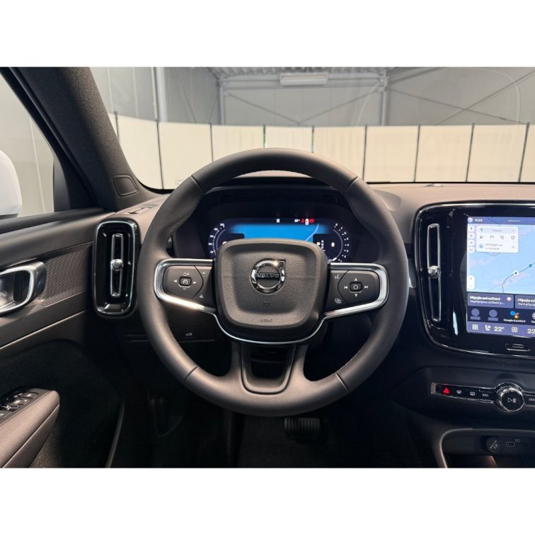 VOLVO XC40 B3 2.0L 163 HP AT7 FWD CORE s01-55650