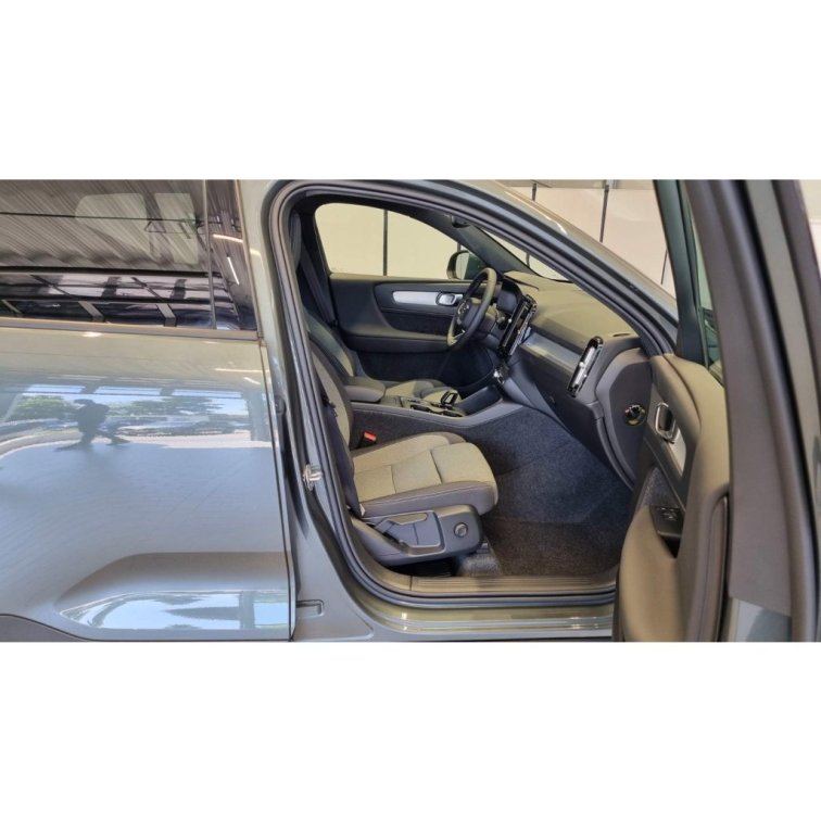 VOLVO XC40 B3 2.0L 163 HP AT7 FWD CORE s01-55653