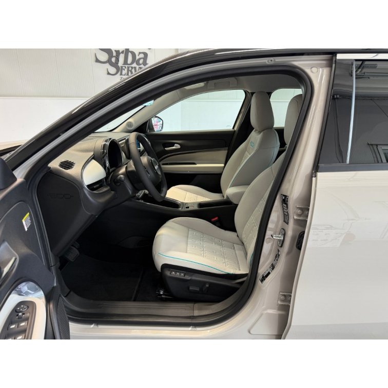 FIAT 600e La Prima BEV 54kWh 156k s01-55810