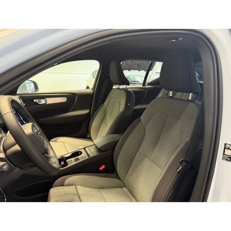 VOLVO XC40 B3 2.0L 163 HP AT7 FWD CORE s01-55650