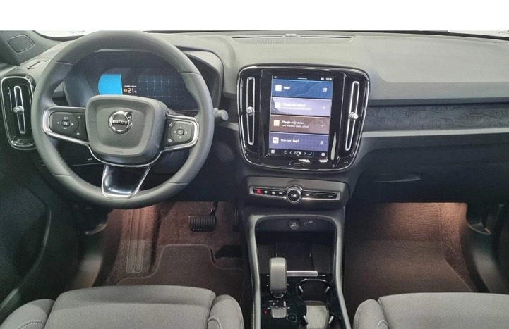 VOLVO C40 RECHARGE FWD PLUS s01-53170
