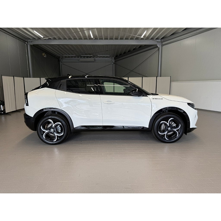 ALFA ROMEO JUNIOR Ibrida Q4 Speciale 1.2 Turbo Hybrid 145k s01-55785