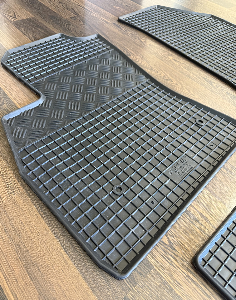 Gumové koberce Fiat Doblo 5-Ti od 2010