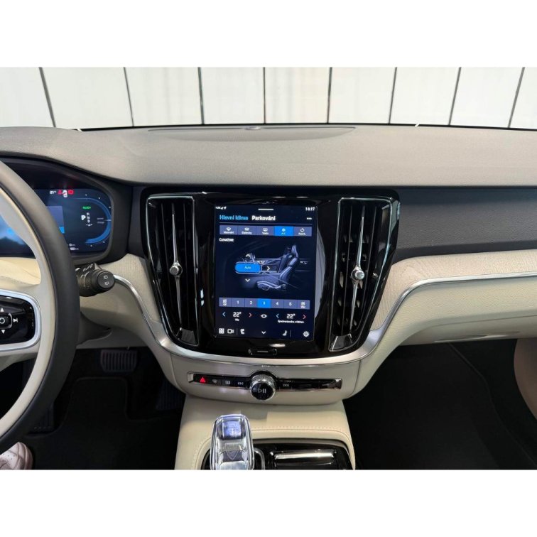 VOLVO V60 T6 AWD RECHARGE 2.0L 253+145 HP PLUS Bright s01-56107