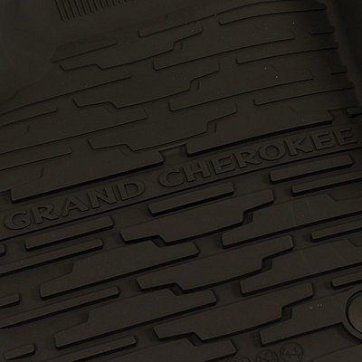 Gumové koberce Jeep Grand Cherokee 2013-2019 s vylepšeným upínáním
