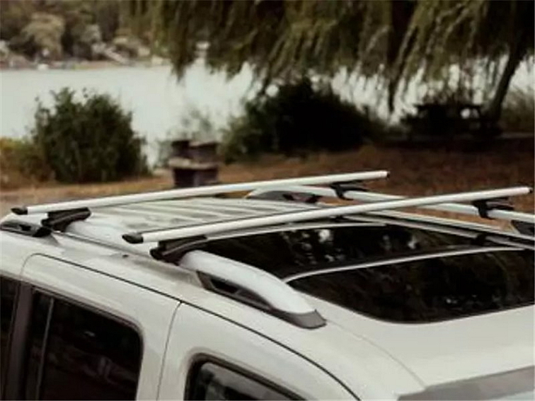 Střešní příčníky Opel Combo E Life