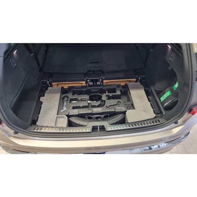 VOLVO XC90 B5 2.0L 250+14 HP AT8 AWD PLUS Bright (benzín) s01-55087