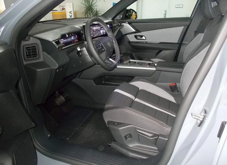 OPEL GRANDLAND Novy Edition Hybrid 1.2 TURBO (100kW/136k) eDCT6 s01-55327