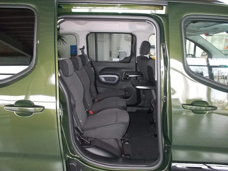 OPEL COMBO Elegance Plus L1H1 1.5 CDTI (96kW/130k) MT6 s03-55151