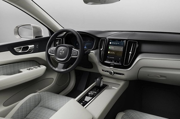 VOLVO XC60 B4 2.0L 197+14 HP AT8 AWD CORE (diesel) s01-54051