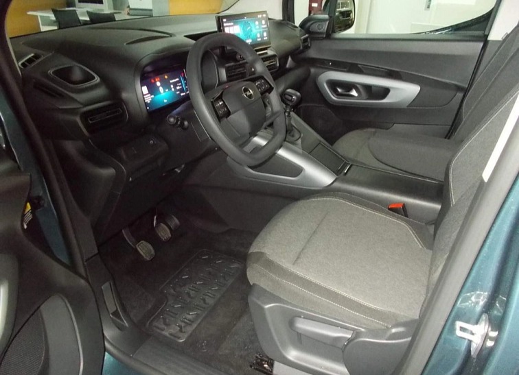 OPEL COMBO Edition Plus L1H1 1.2 TURBO (81kW/110k) MT6 s03-55597