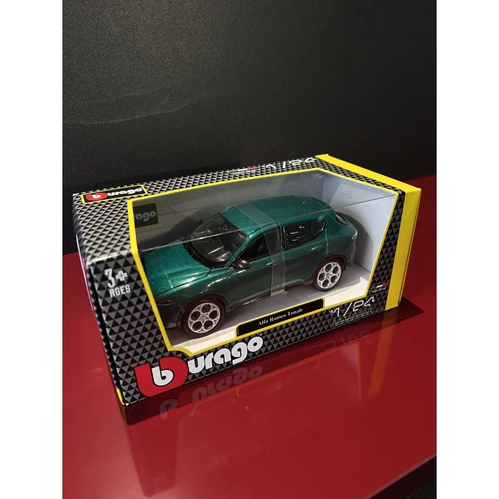 Model vozu Alfa Romeo Tonale green 1:24