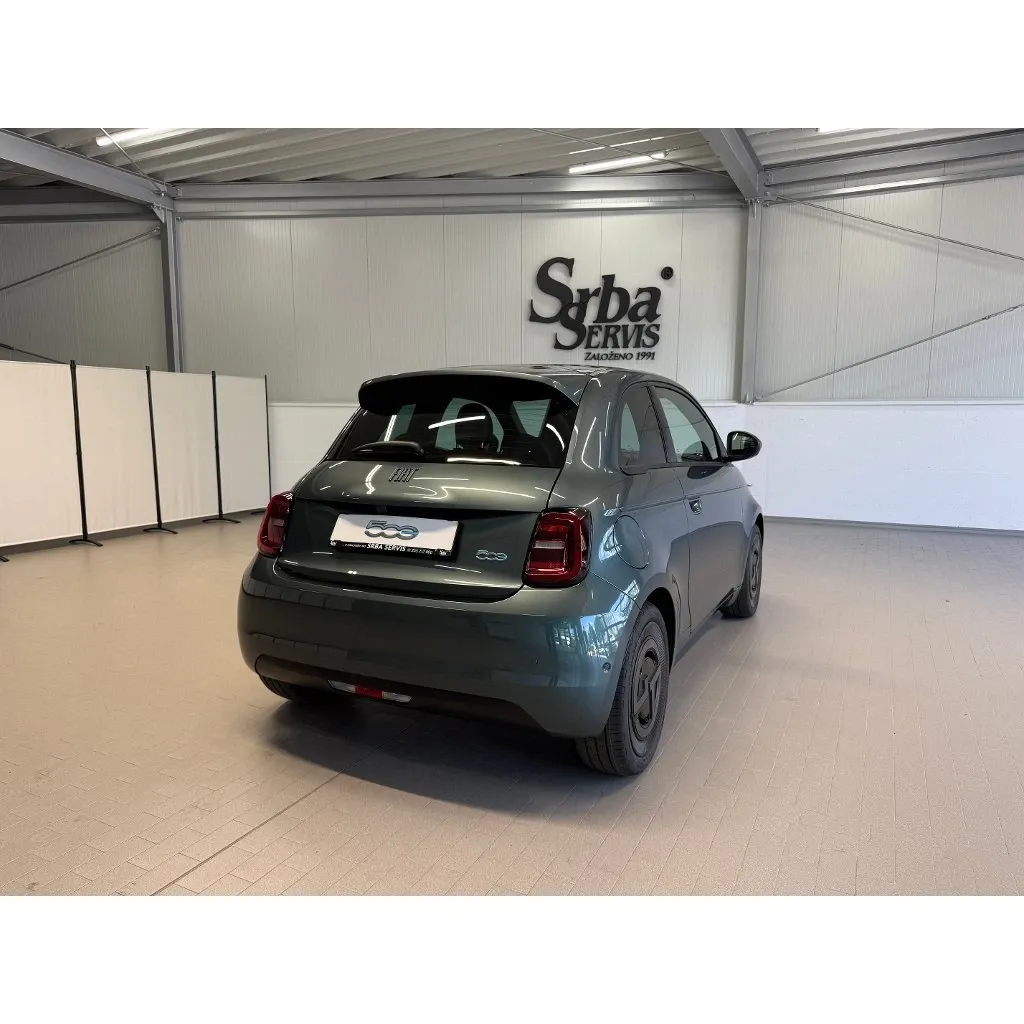FIAT 500e Giorgio Armani Hatchback 42 kWh. s01-55756