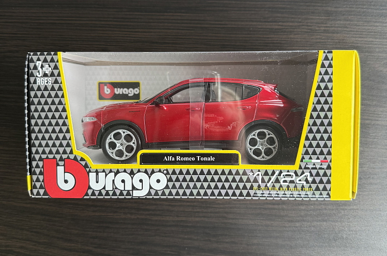 Model vozu Alfa Romeo Tonale red 1:24