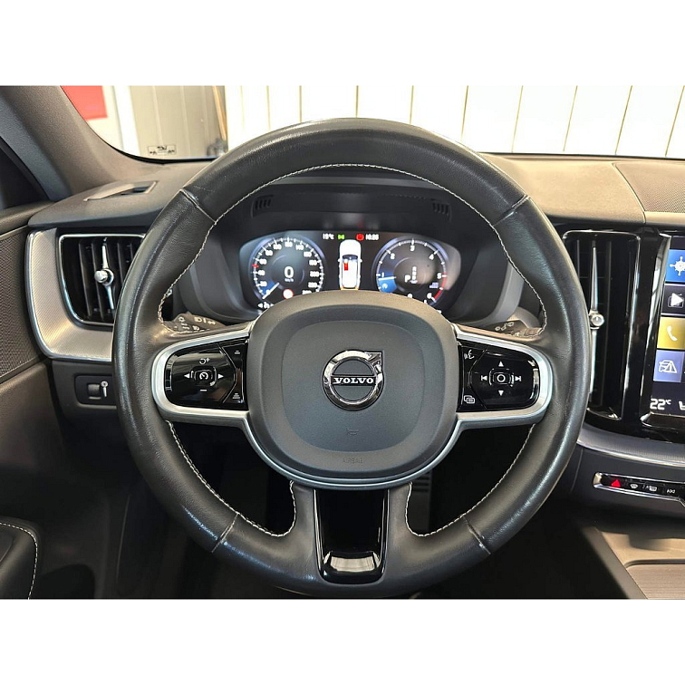 VOLVO XC60 B4 2.0 R-DESIGN AT8 AWD s01-55755