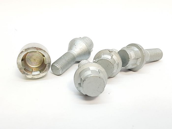 Bezpečnostní šrouby kol Opel Astra L pro ocelové ráfky