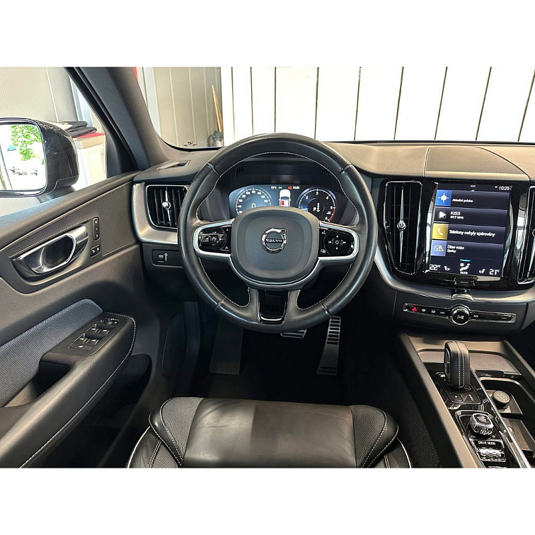 VOLVO XC60 B4 2.0 R-DESIGN AT8 AWD s01-55755