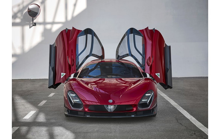 Alfa Romeo se vrací na pařížský autosalon Mondial de l'Auto