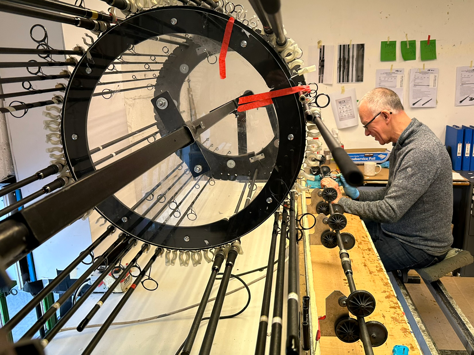 Harrison Kaprový Prut Aviator 11ft 3,25lb Green Limited Edition, Alps ARD Black, Kigan ZD 50mm Gunsmoke, Abbreviated