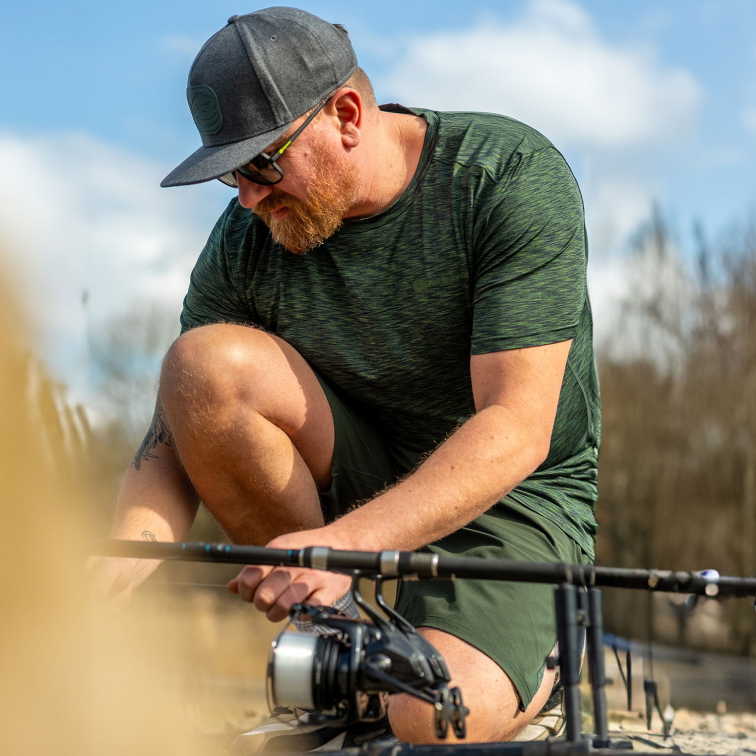 RidgeMonkey Tričko APEarel Cool Tech Camo Edition