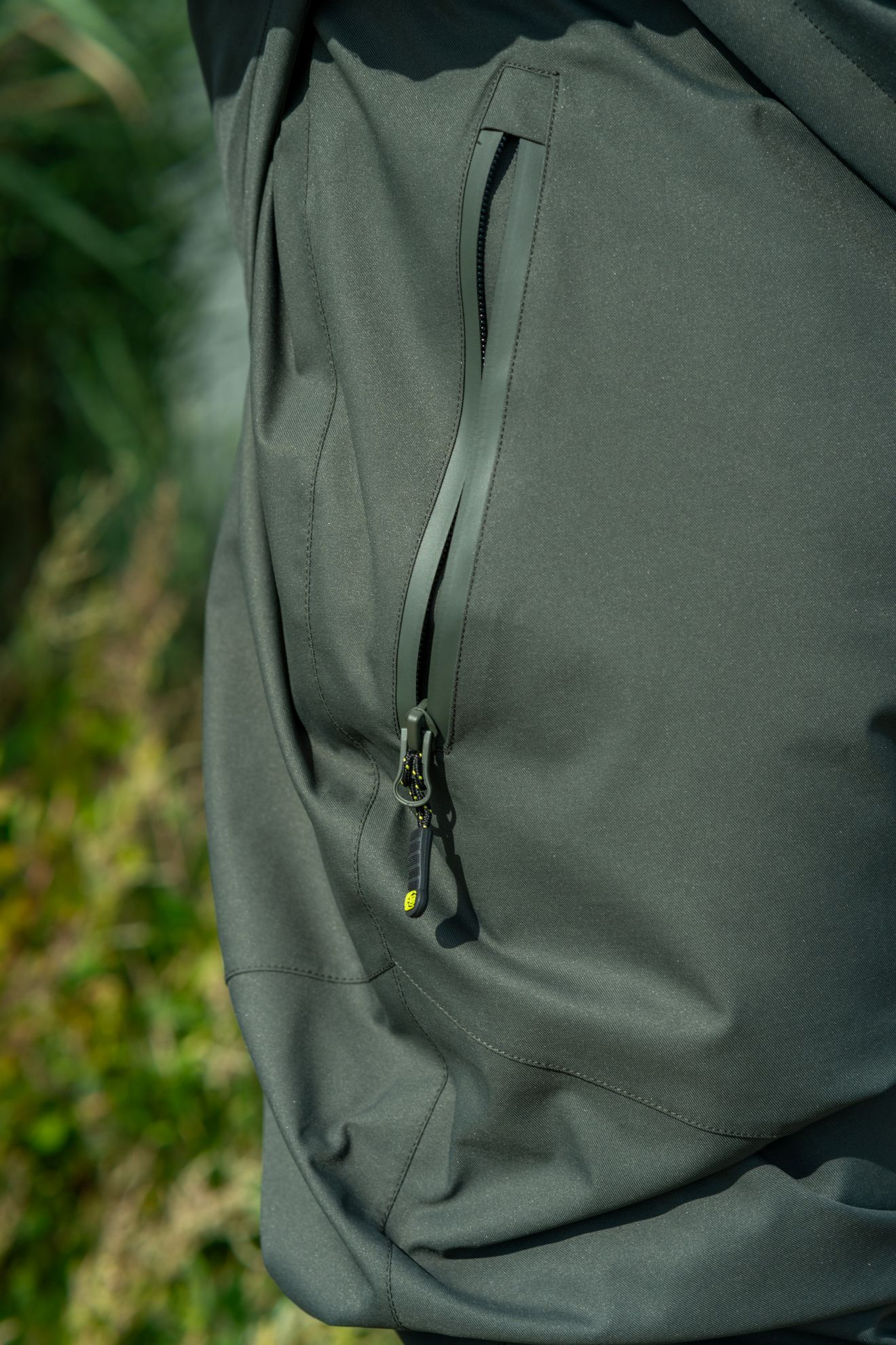 RidgeMonkey Bunda APEarel ThermaPro Waterproof Shell Coat Green