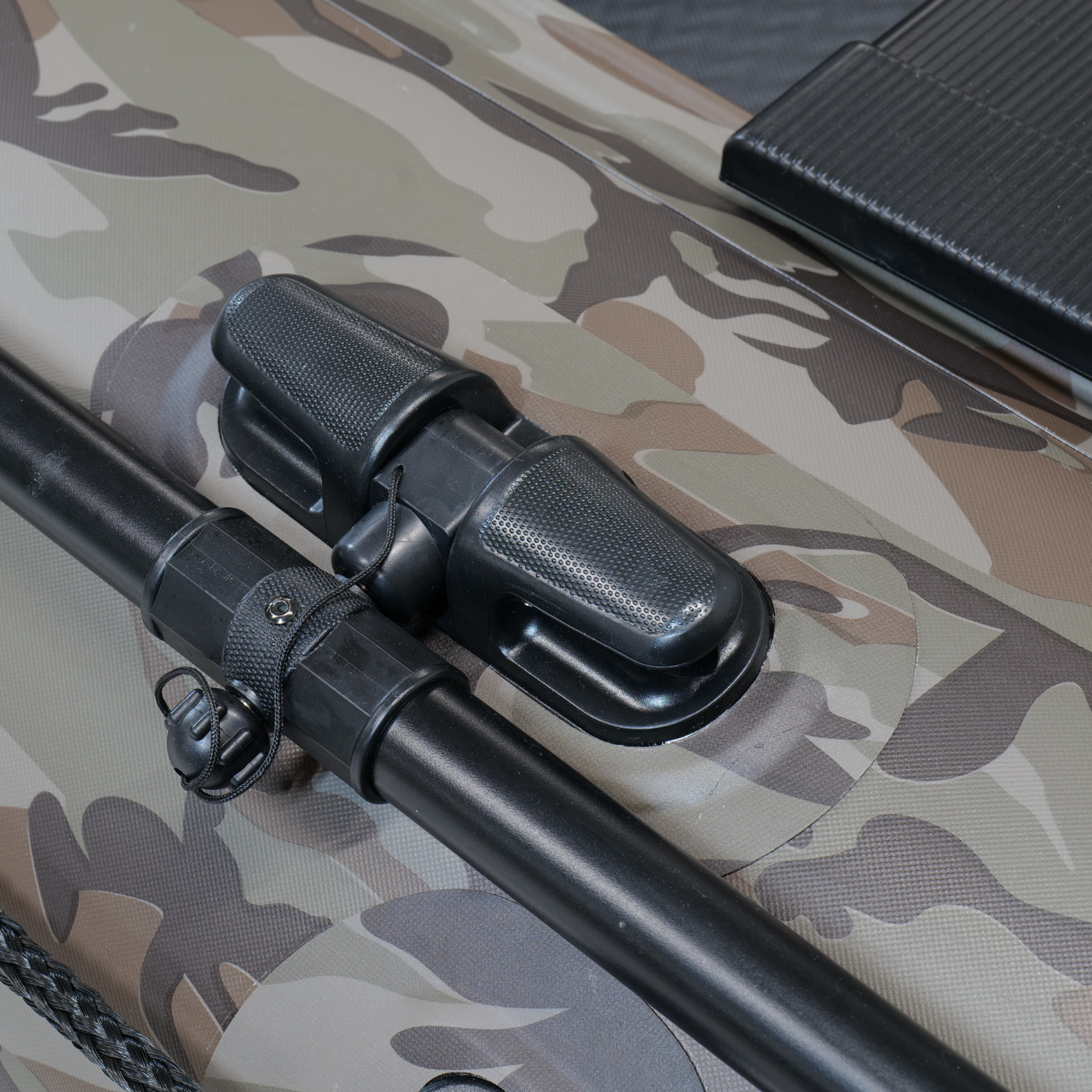 ČLUN RAPTOR 300 X WIDE CAMO